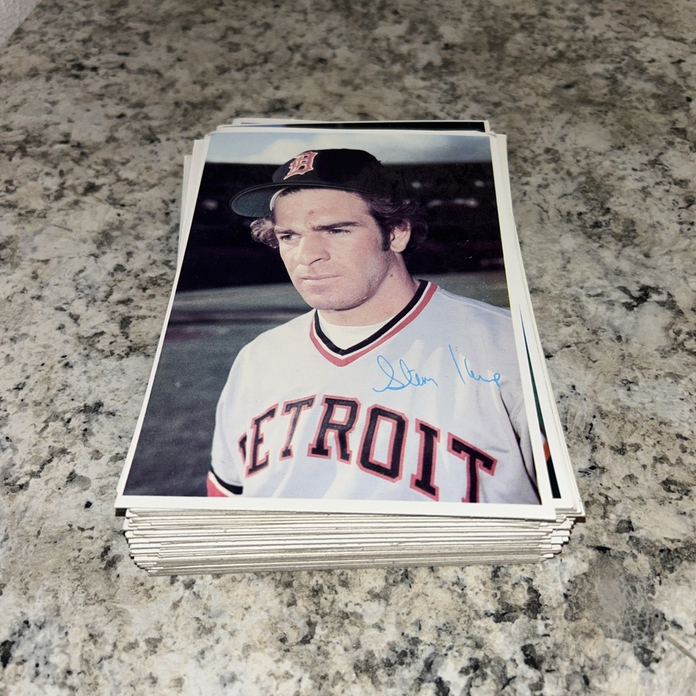 1980 Topps Baseball Large Glossy Card Lot Of 74 B3